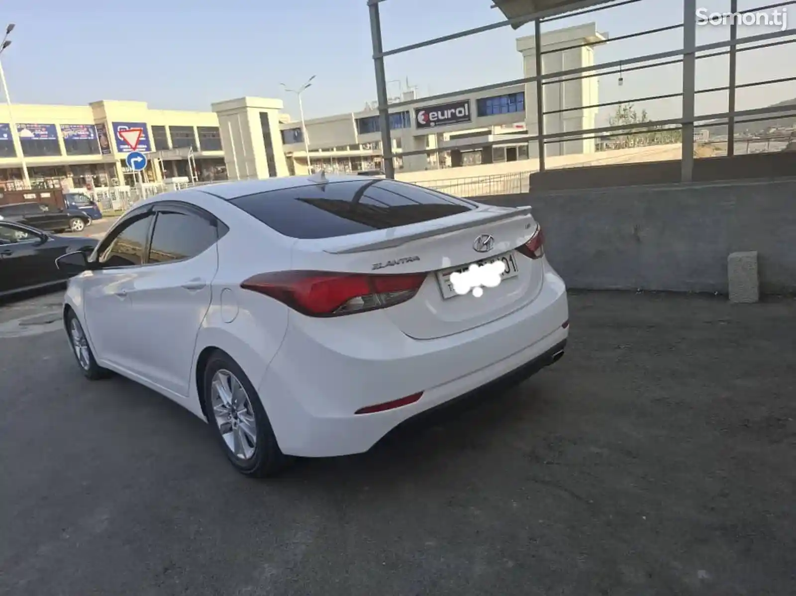 Hyundai Elantra, 2015-5