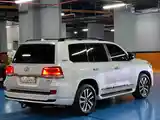 Toyota Land Cruiser, 2019-3