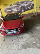 Hyundai Elantra, 2017-3