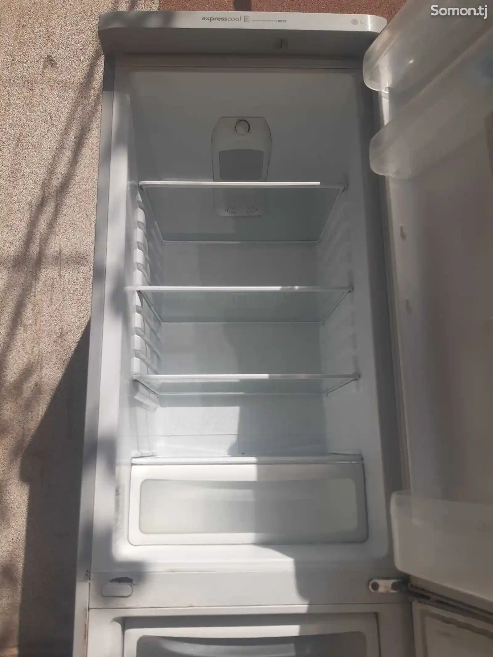 Холодильник LG-8