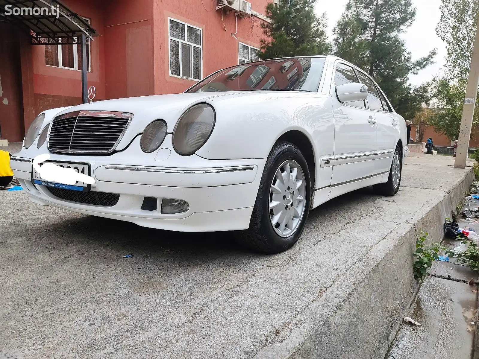 Mercedes-Benz E class, 2000-1