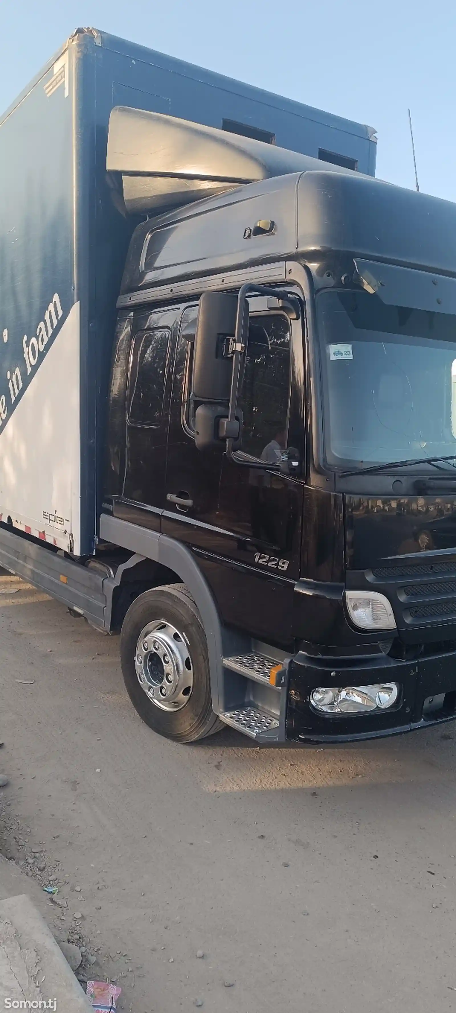 Бортовой грузовик Mercedes-Benz Atego 1229, 2008-10