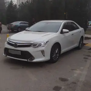 Toyota Camry, 2015