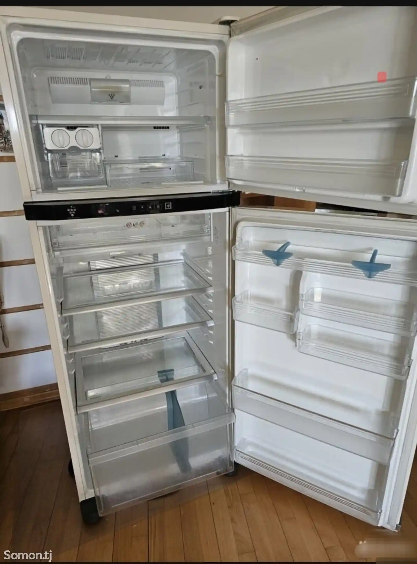 Холодильник Sharp-4