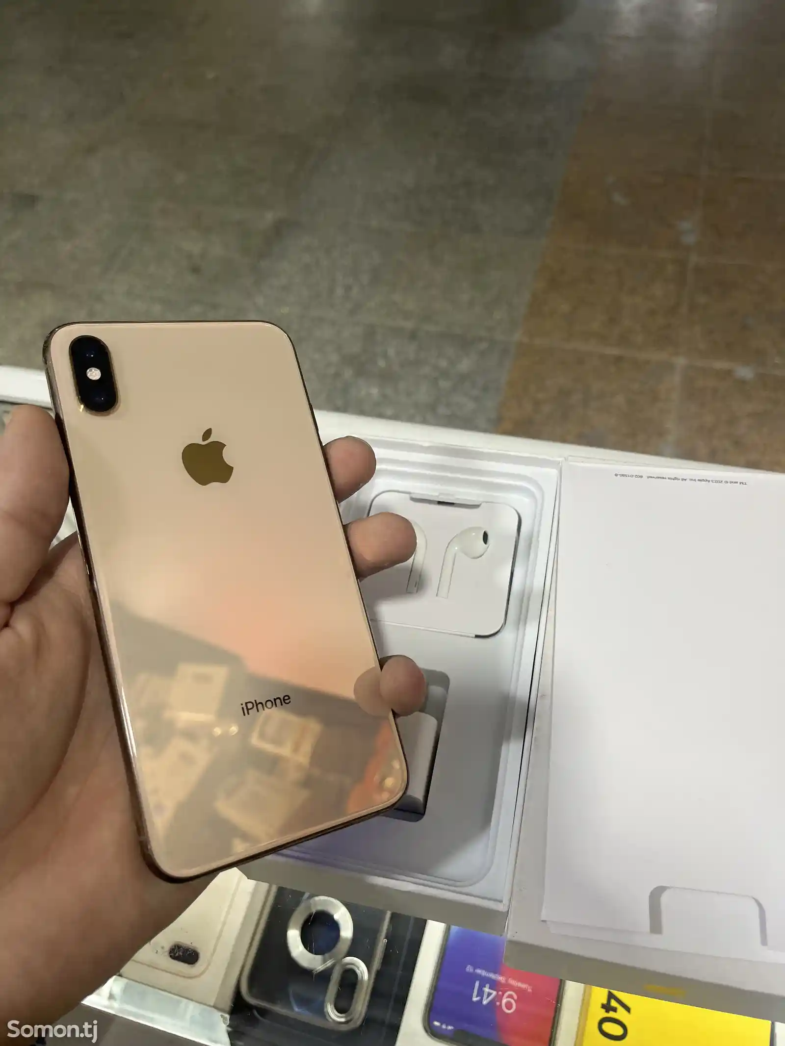 Apple iPhone Xs Max, 256 gb, Gold-3