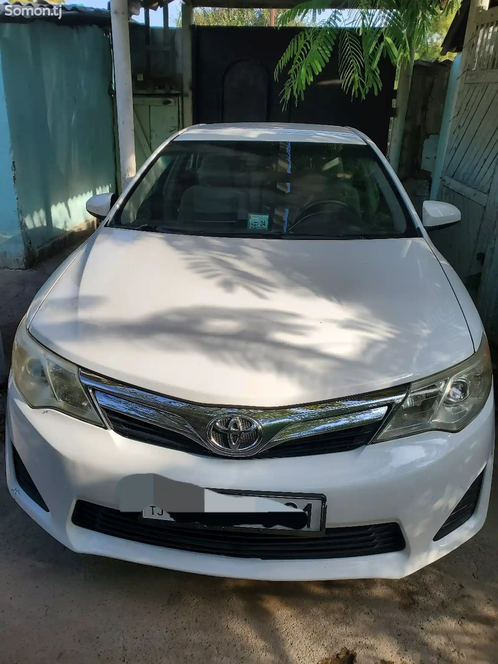 Toyota Camry, 2012-1