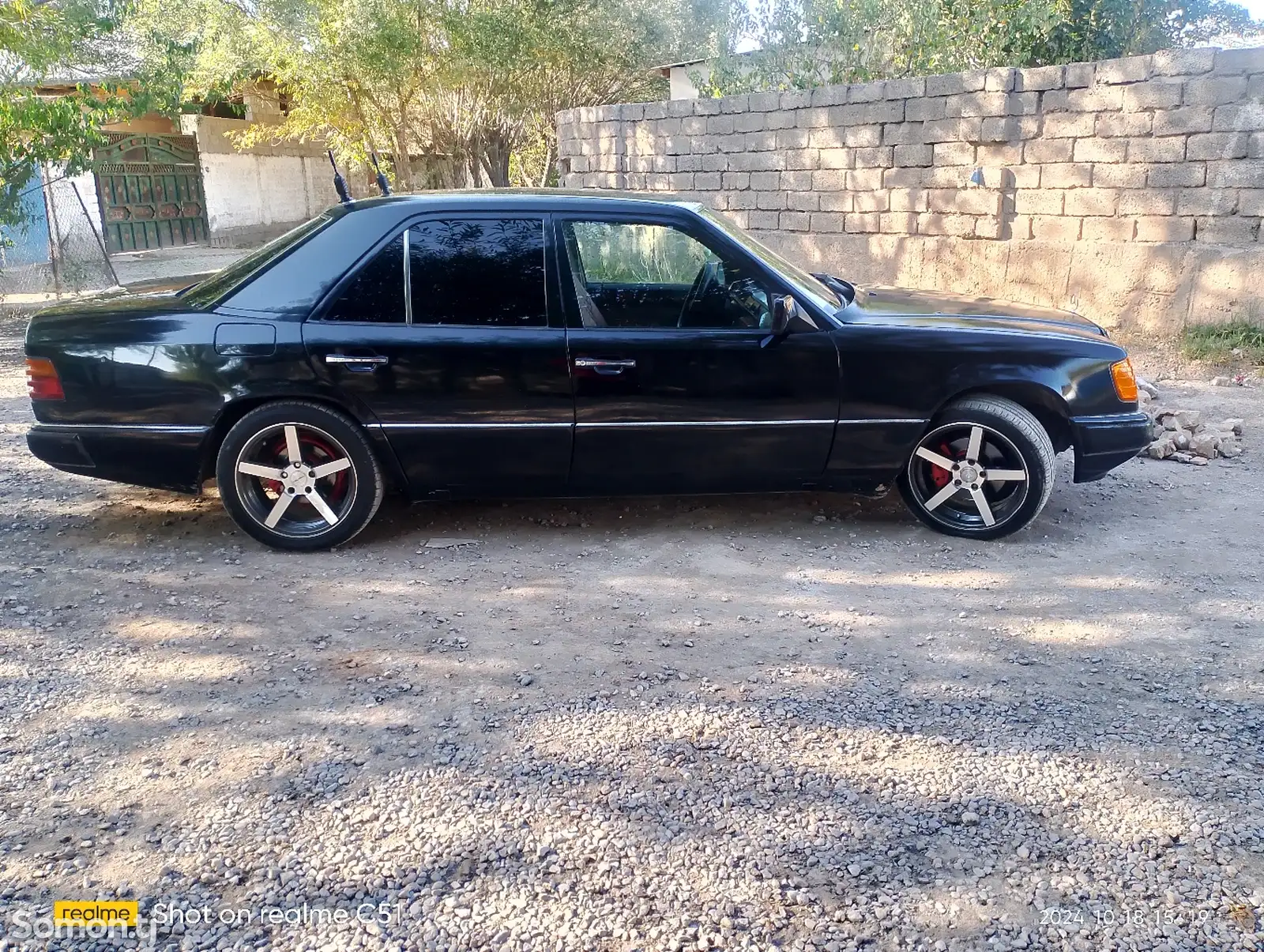 Mercedes-Benz W124, 1990-1