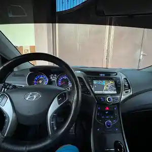 Hyundai Avante, 2015