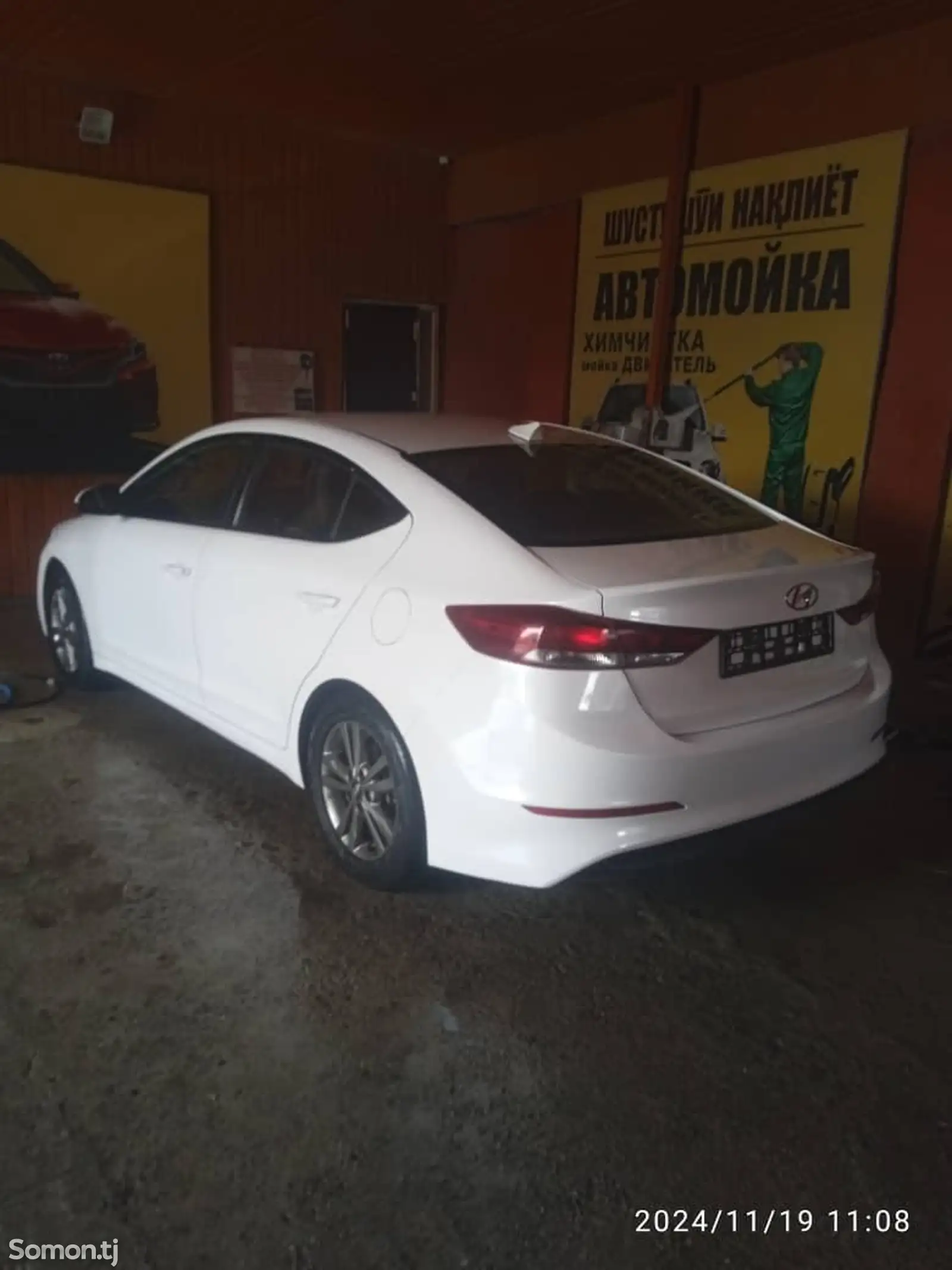 Hyundai Elantra, 2018-1