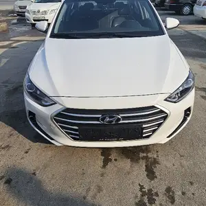 Hyundai Avante, 2015