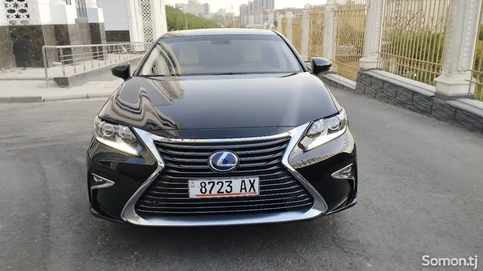 Lexus ES series, 2016-11