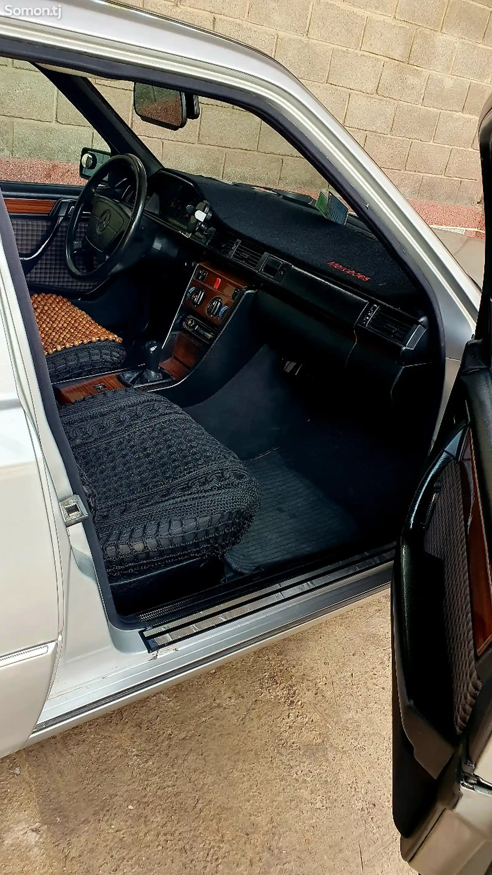 Mercedes-Benz W124, 1993-4