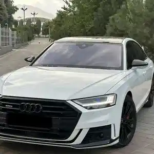 Audi A8, 2021