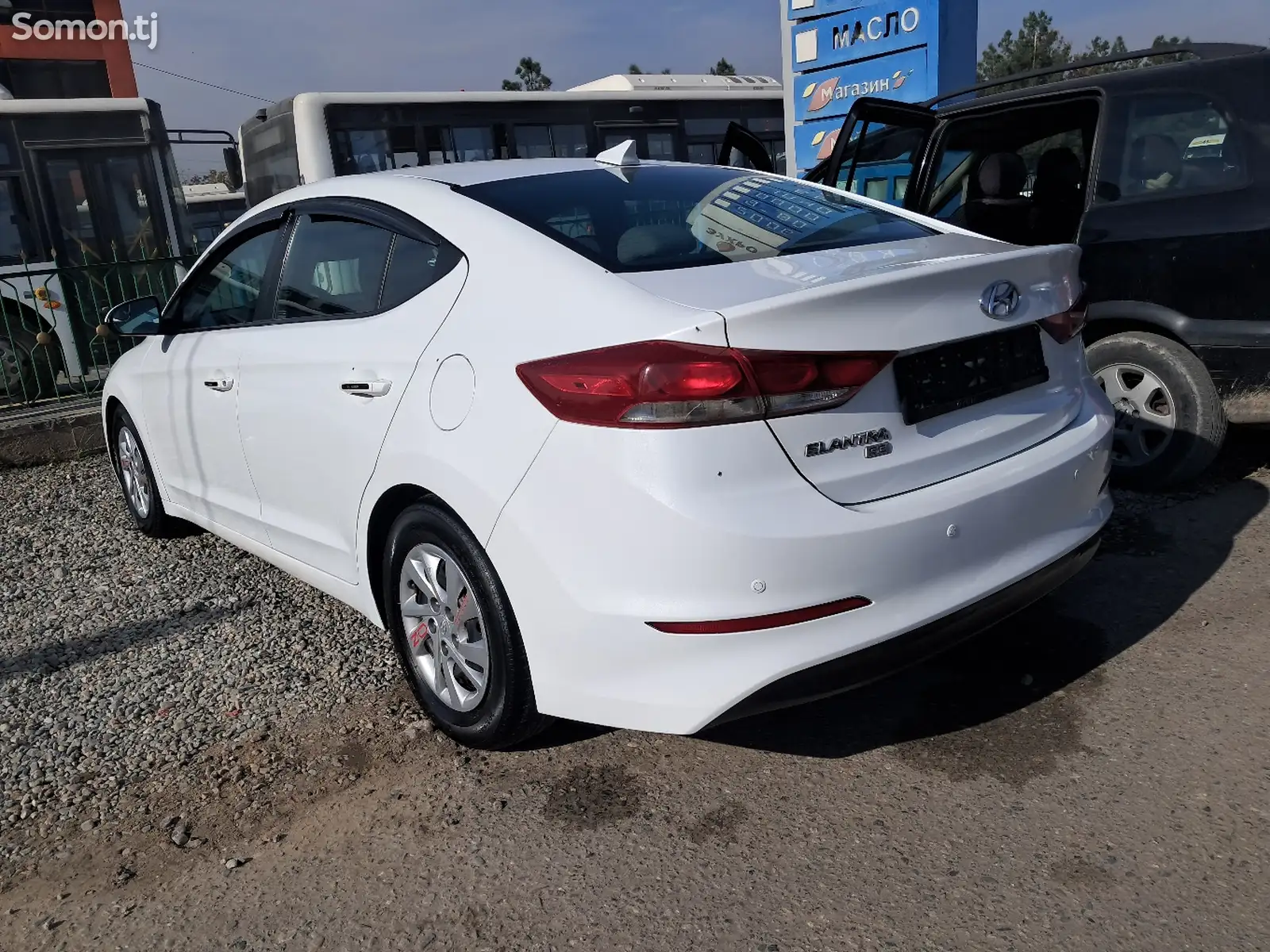 Hyundai Elantra, 2017-3