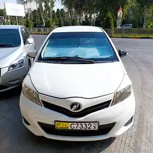 Toyota Vitz, 2012