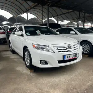 Toyota Camry, 2011