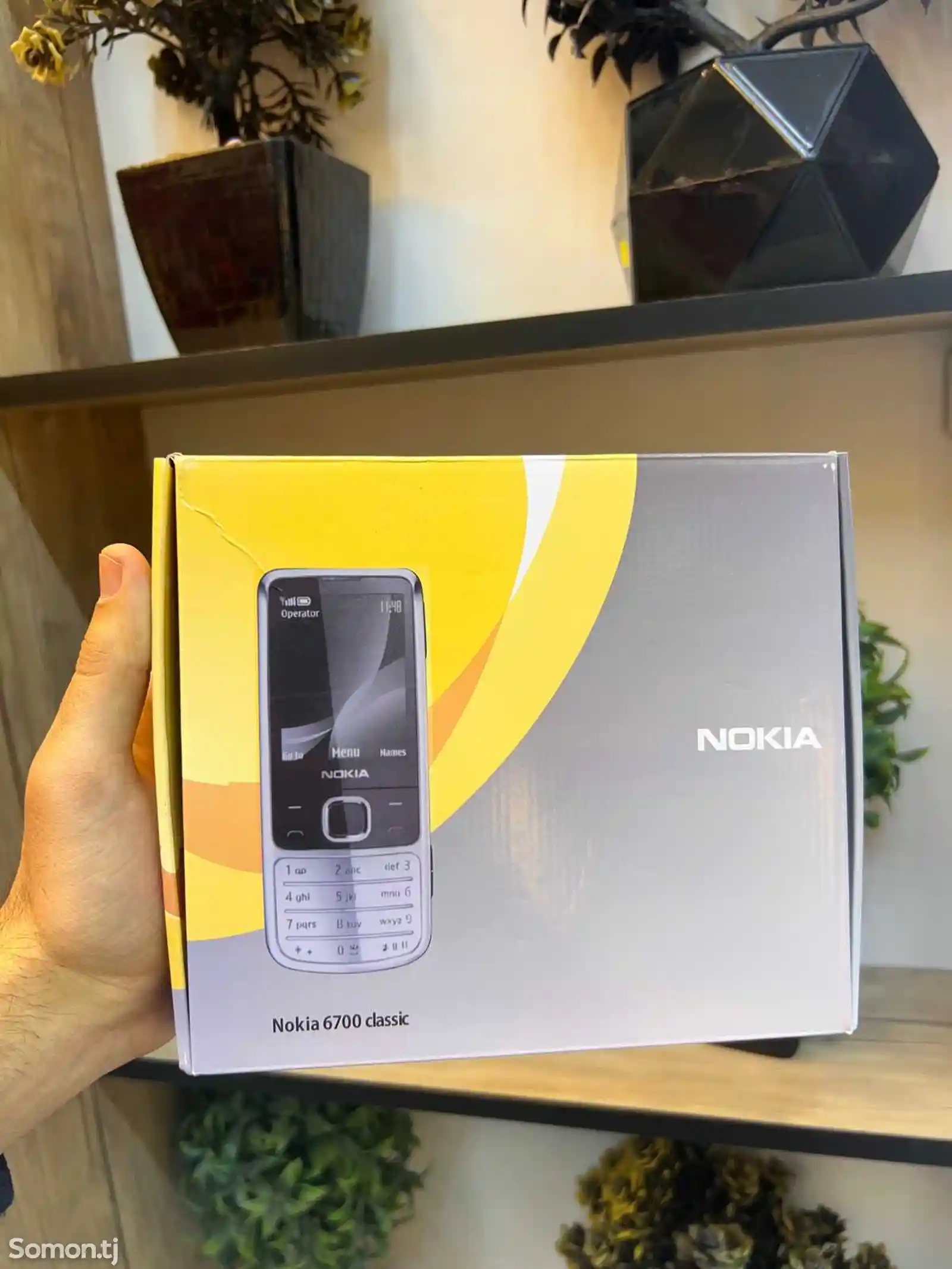 Nokia 6700 classic-7