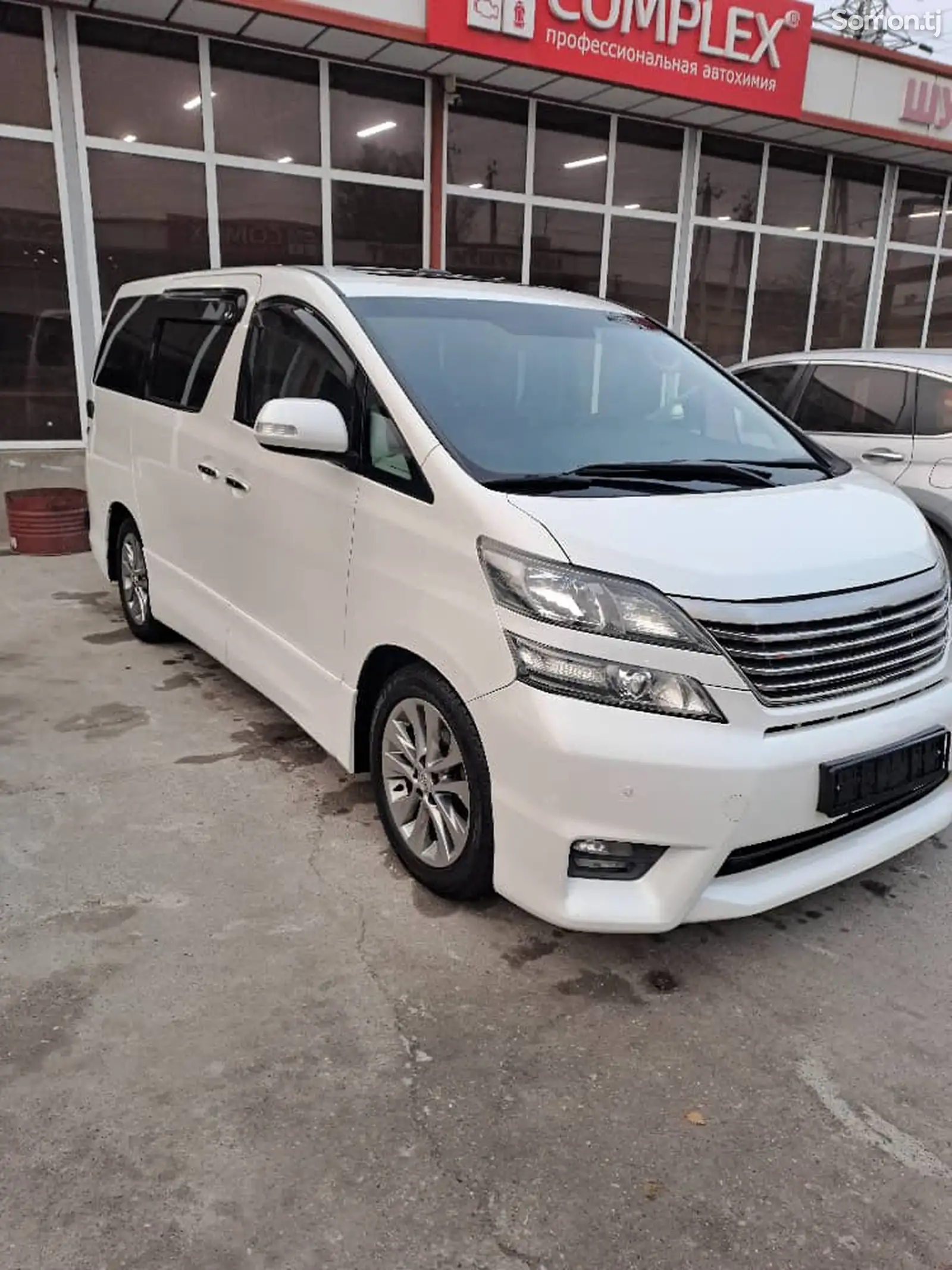 Toyota Vellfire, 2014-1