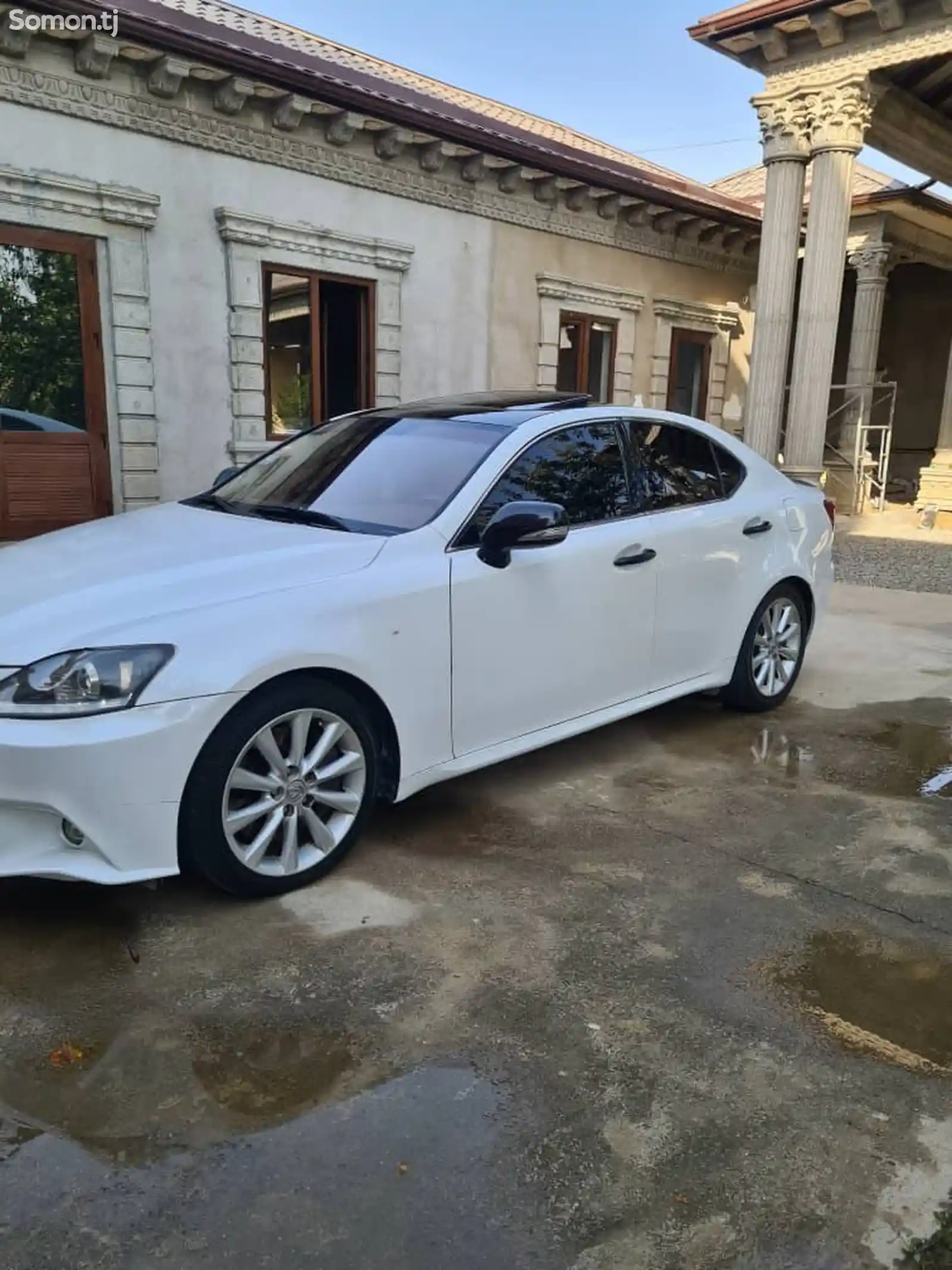 Lexus IS series, 2011-4