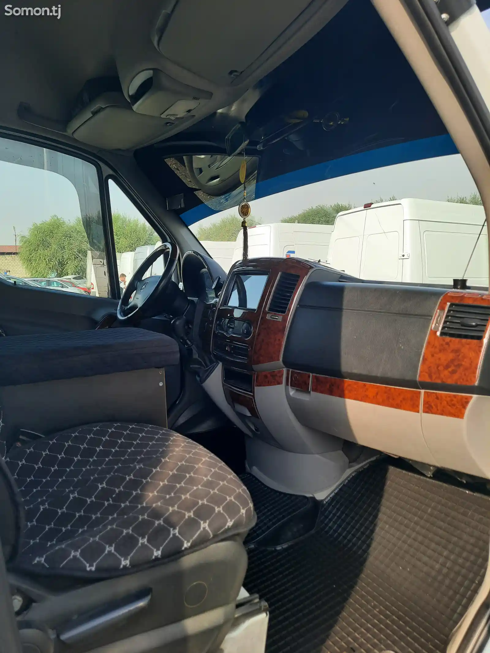 Микроавтобус Mercedes-Benz Sprinter Xxxl Long 316 2.7, 2006-11