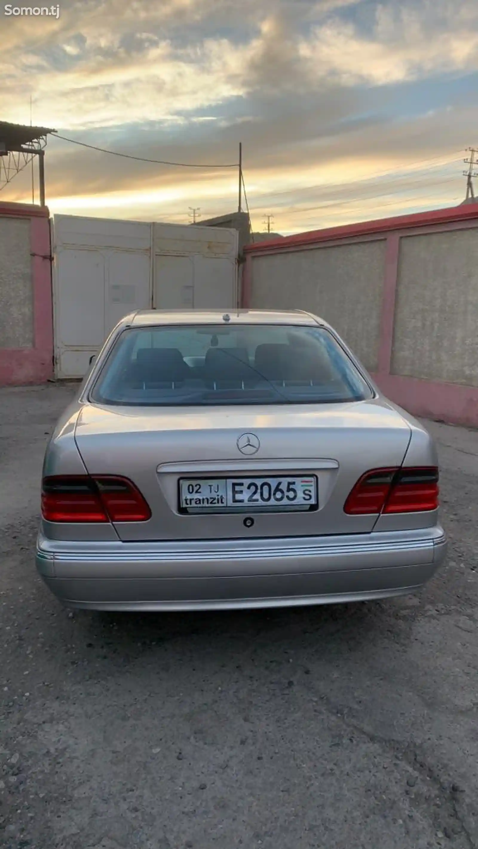 Mercedes-Benz E class, 1999-7