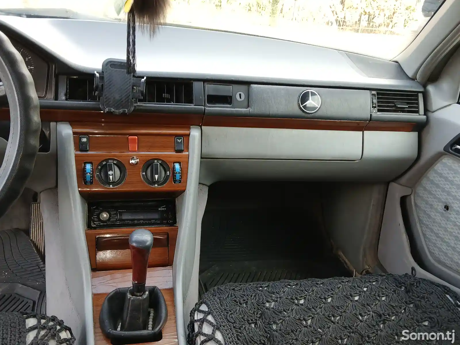 Mercedes-Benz W124, 1992-11