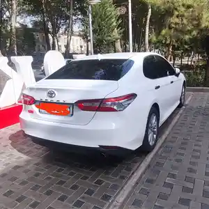 Toyota Camry, 2019