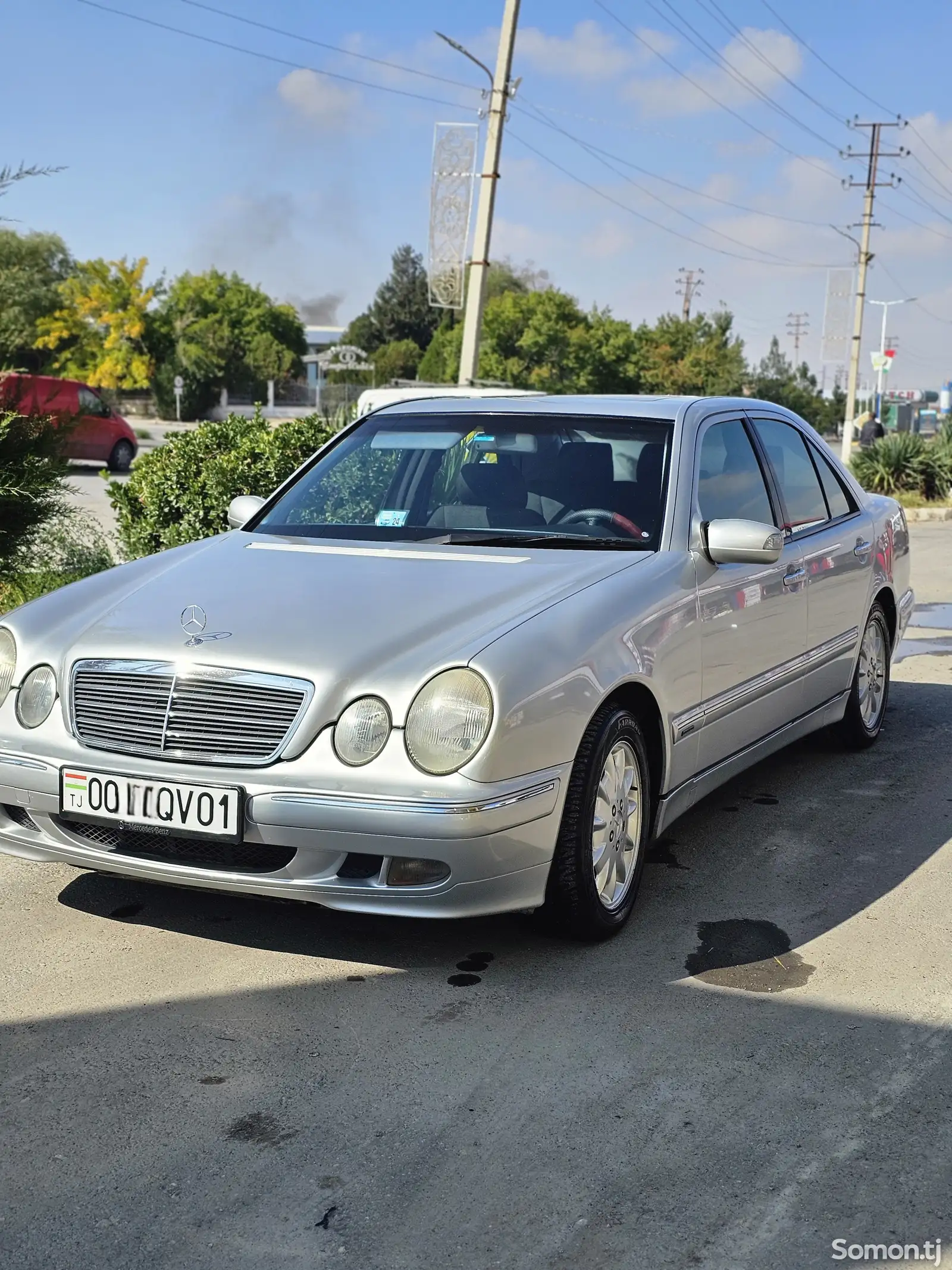 Mercedes-Benz E class, 2000-1