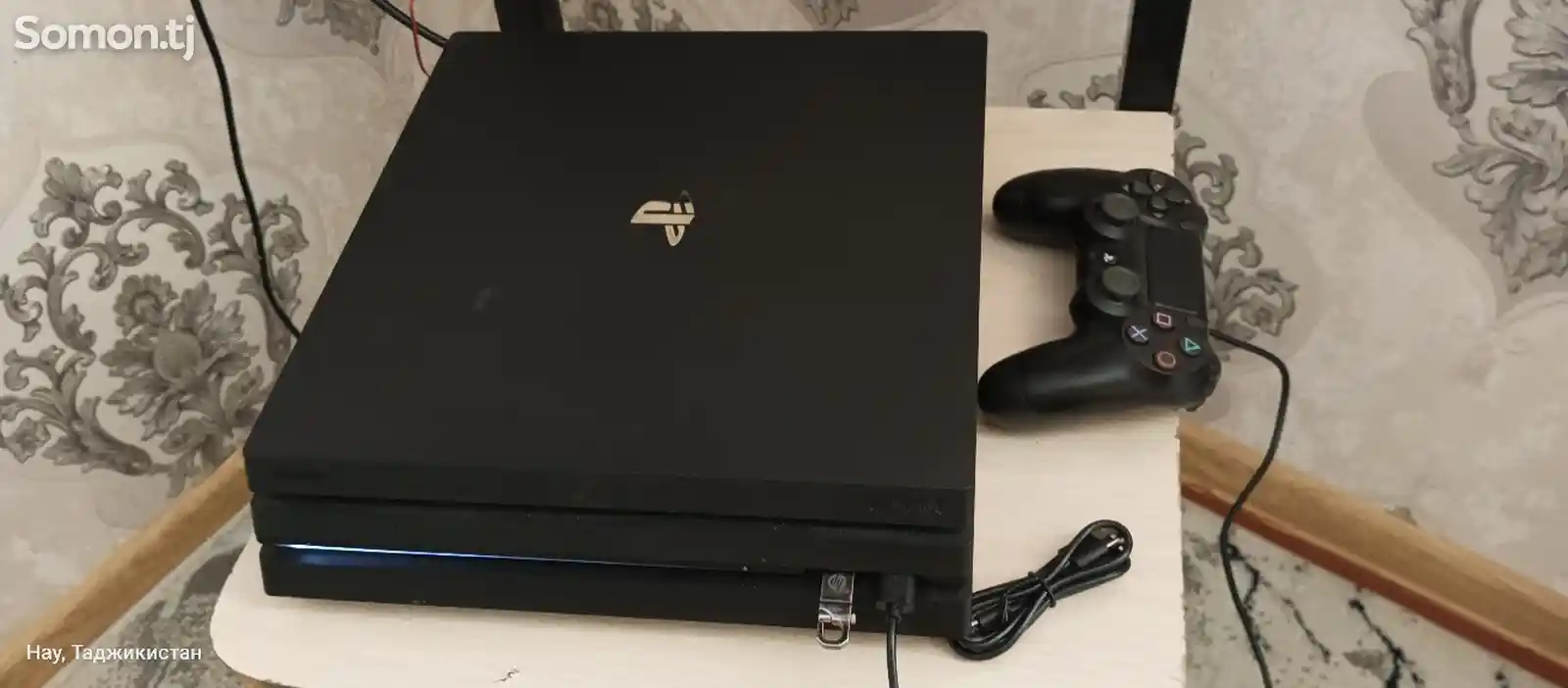 Игровая приставка Sony Playstation 4 pro-4