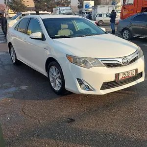 Toyota Camry, 2014