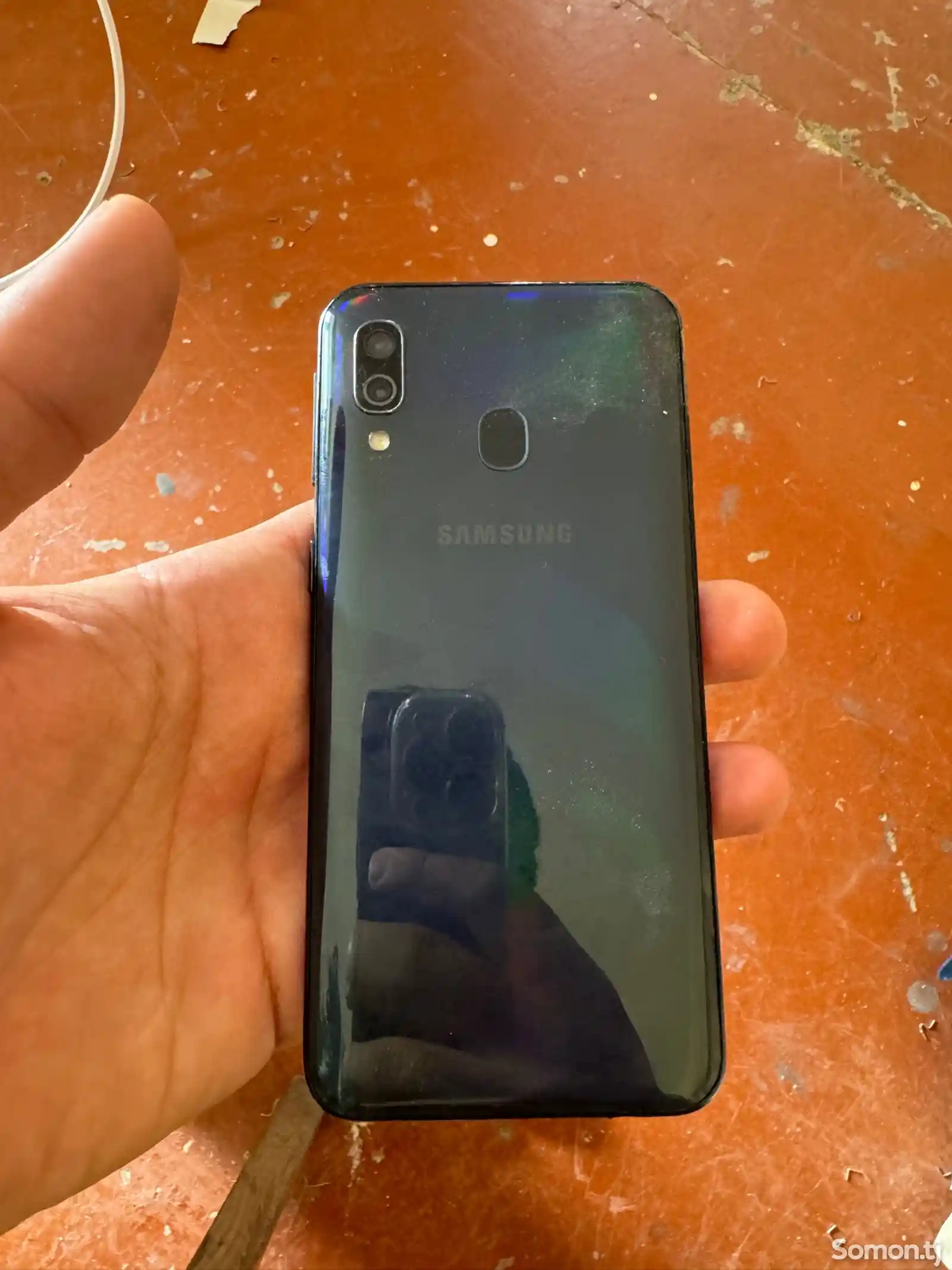 Samsung Galaxy A40-2