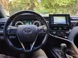 Toyota Camry, 2019-9