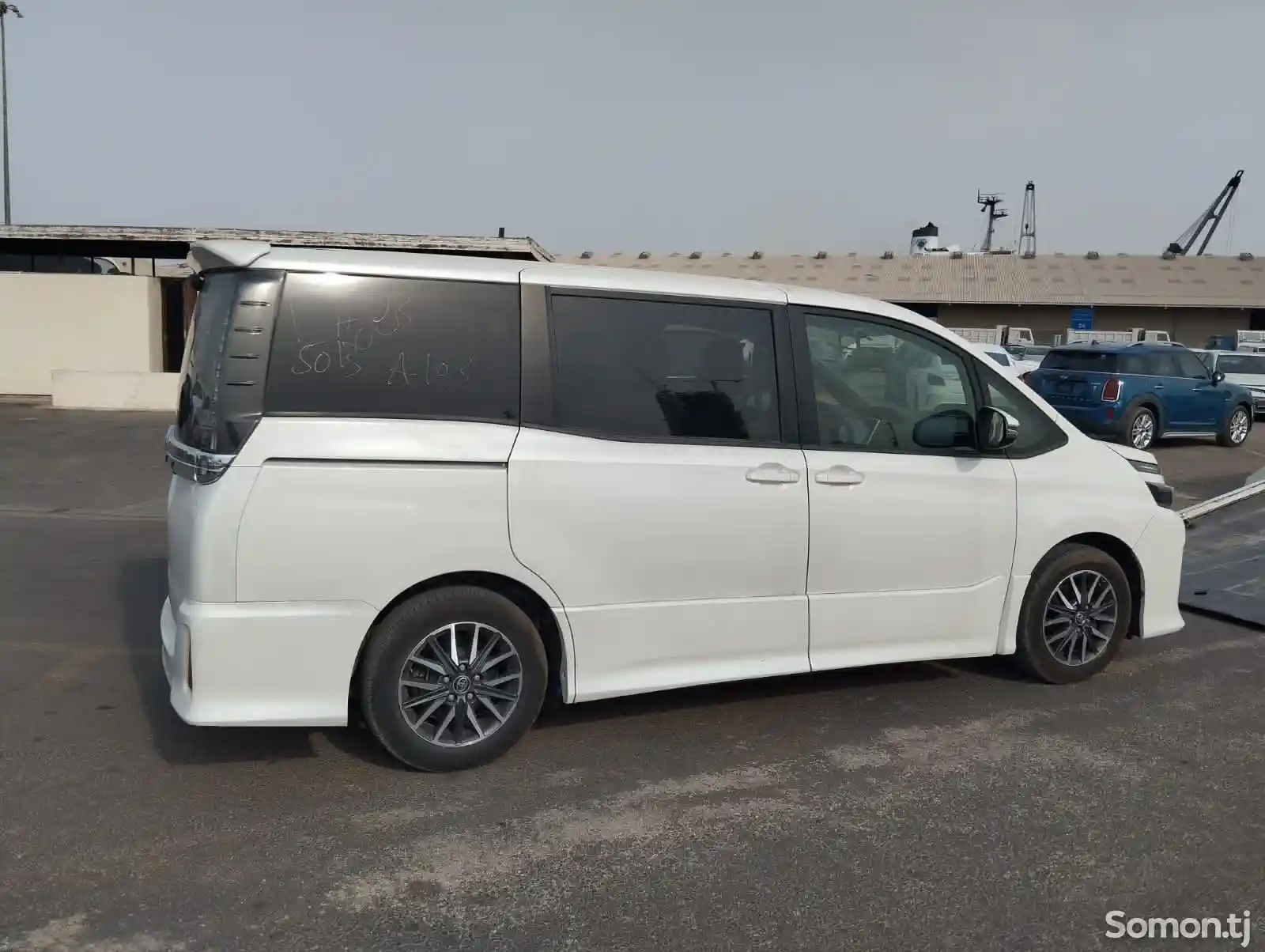 Toyota Voxy, 2014-7