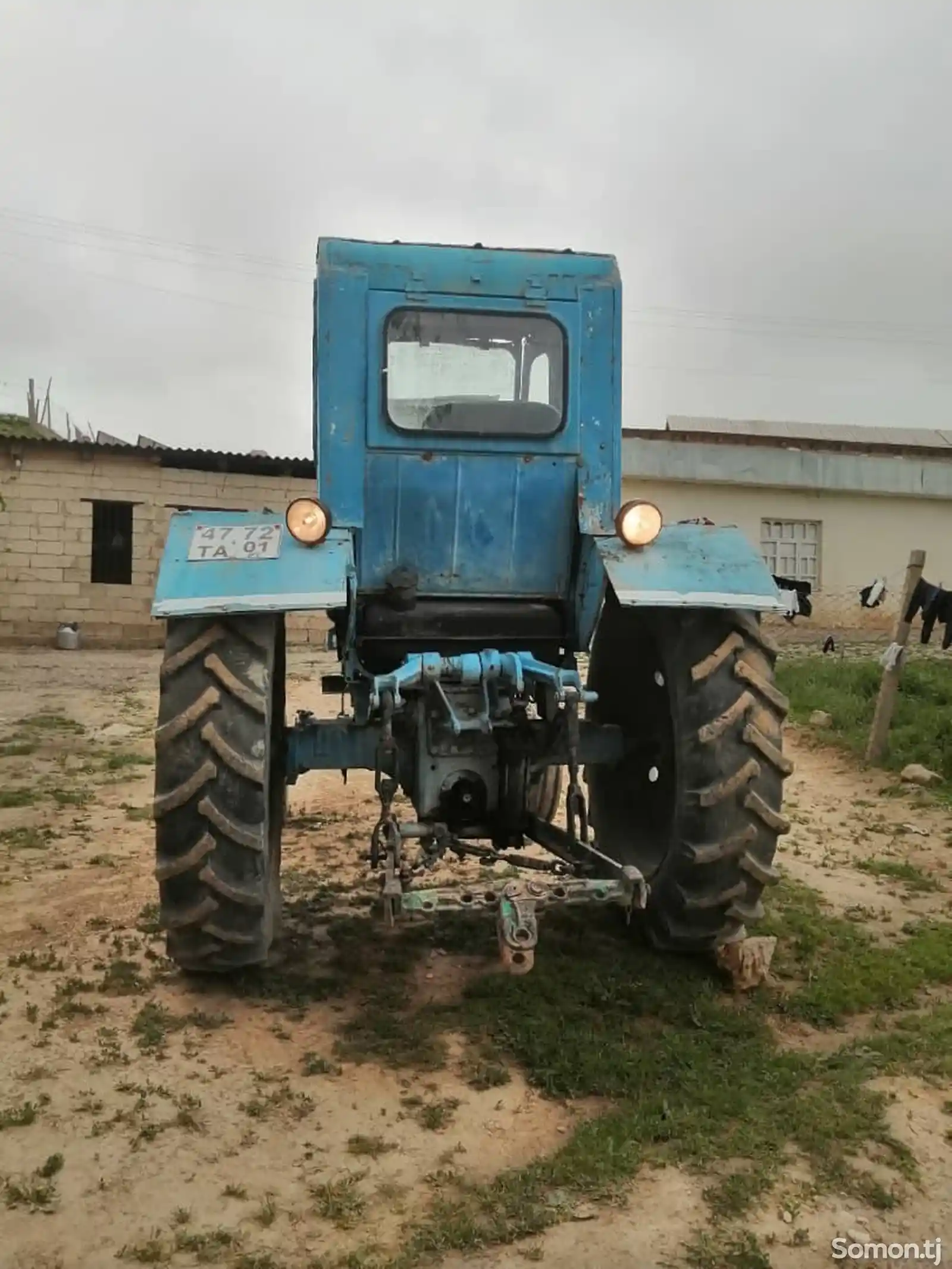 Трактор Т28-3