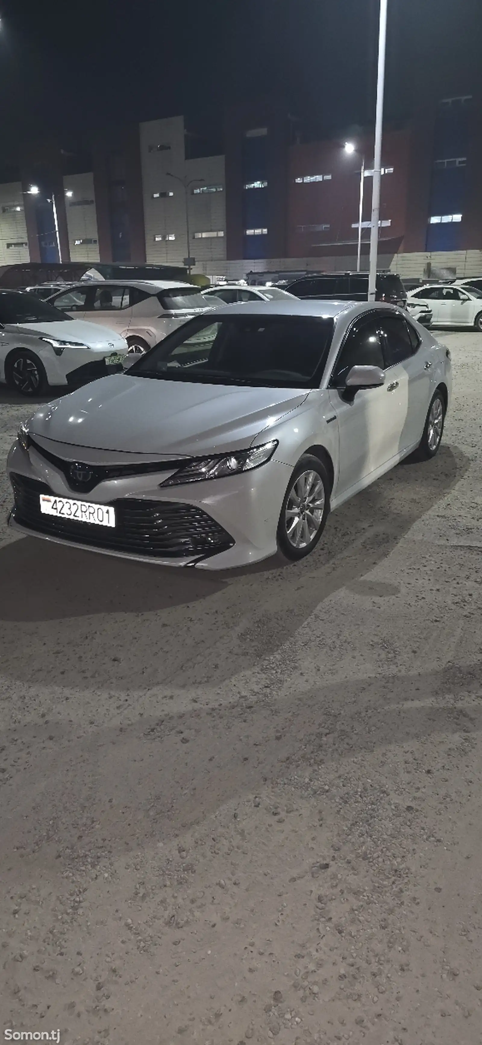 Toyota Camry, 2018-1