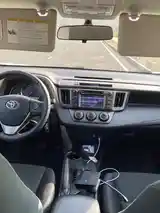 Toyota RAV 4, 2015-3