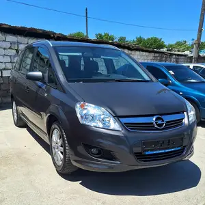 Opel Zafira, 2008