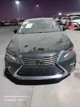 Lexus ES series, 2015-2