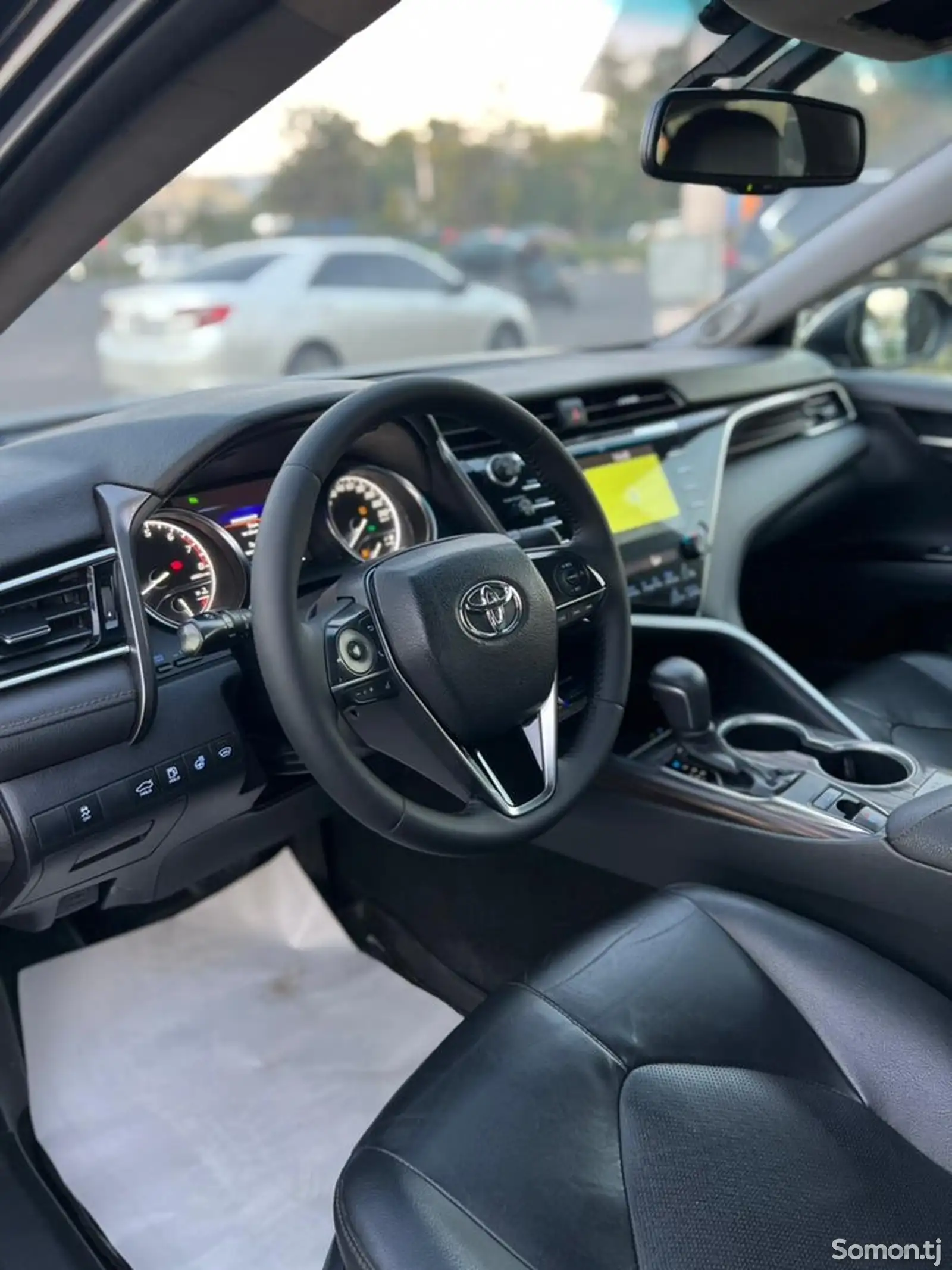 Toyota Camry, 2019-5