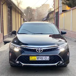 Toyota Camry, 2015