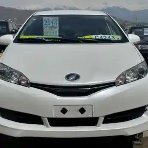 Toyota Wish, 2014