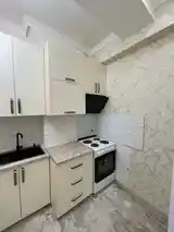 3-комн. квартира, 11 этаж, 83 м², Цирк-7