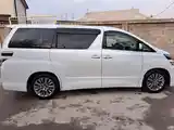 Toyota Vellfire, 2014-6