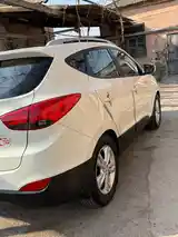 Hyundai Tucson, 2011-4