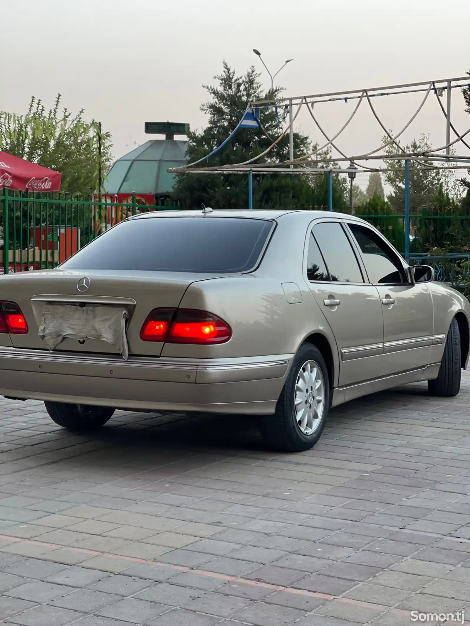 Mercedes-Benz E class, 2000-4