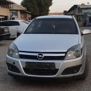 Opel Astra H, 2004