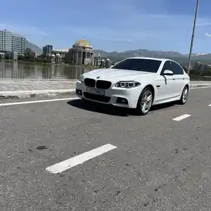 BMW 5 series, 2013