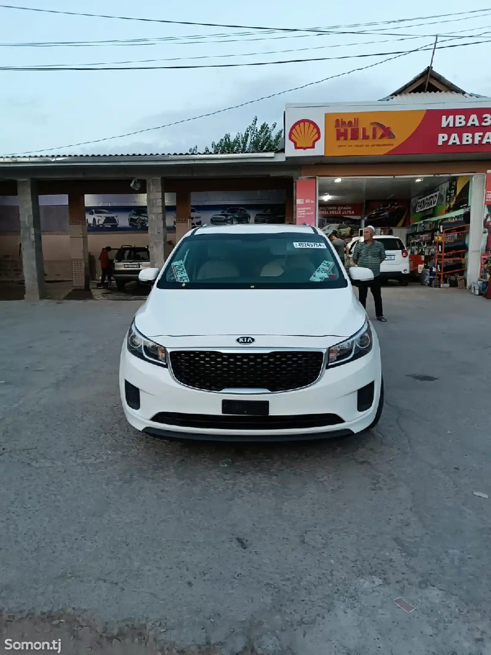 Kia Sedona, 2016-5