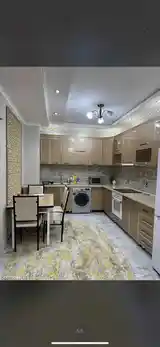 3-комн. квартира, 10 этаж, 101м², Ватан-4