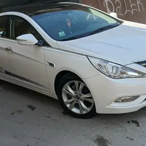 Hyundai Sonata, 2012